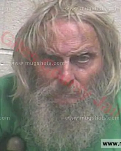 Booking photo of Isenring Larrie, Giles County, Sep 2, 2016