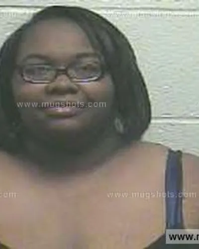 Booking photo of Shaquita Trea Reynolds, Giles County, Jan 17, 2015