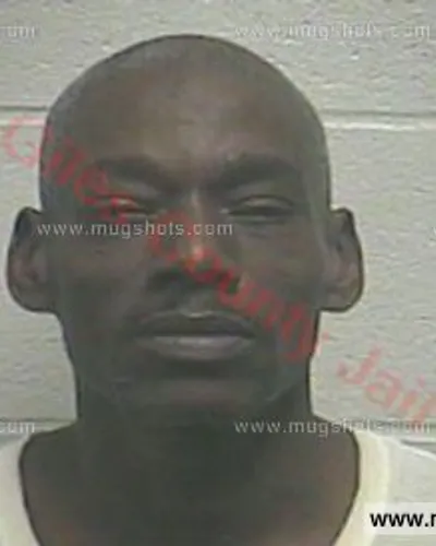 Booking photo of FREAMON HOLT Jr., Giles County, Dec 24, 2016
