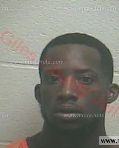 Booking photo of Carlos Cole, Giles County, May 12, 2016