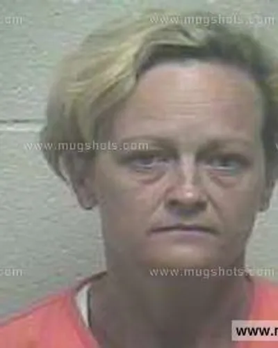 Booking photo of Patricia Lynn Edwards, Giles County, Jul 4, 2014