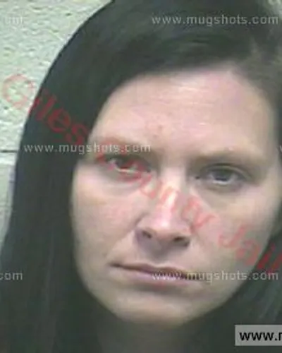 Booking photo of Heather Suzette Moore, Giles County, Jan 19, 2016