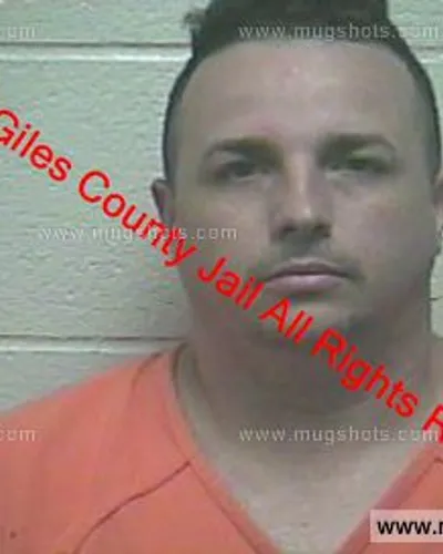 Booking photo of Ronner Hernandez, Giles County, Mar 26, 2020