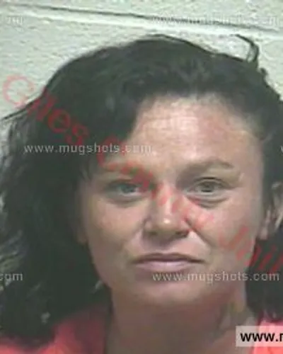 Booking photo of Rhonda Marie Mckinney, Giles County, Jul 17, 2016