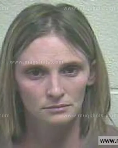 Booking photo of Amanda Houston, Giles County, Nov 8, 2013