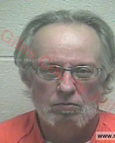 Booking photo of Donnie Ray Howell, Giles County, Jan 6, 2018