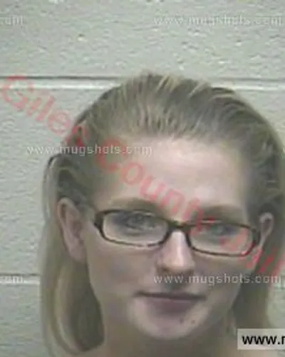 Booking photo of Ashlyn Danielle Hall, Giles County, Apr 11, 2017