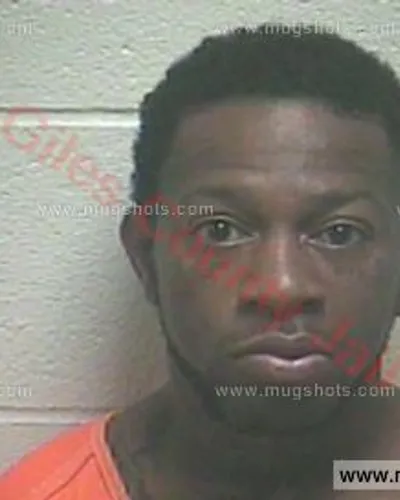 Booking photo of Randon Avery Lewis Black, Giles County, May 14, 2018