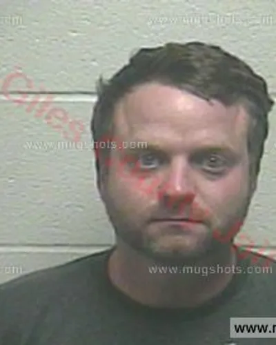 Booking photo of Clinton Travis Long, Giles County, Apr 28, 2017