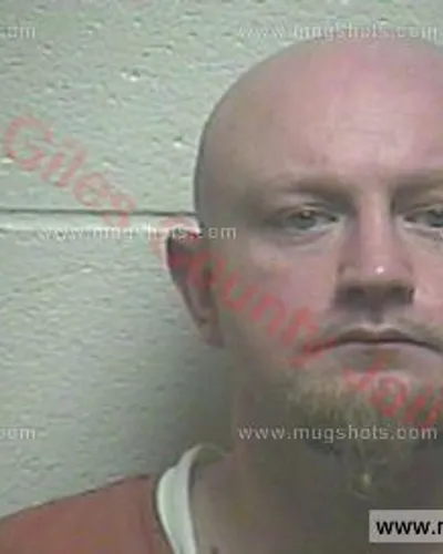 Booking photo of Eddie Eugene Roberts, Giles County, Oct 28, 2016