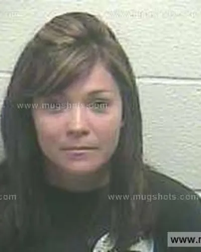Booking photo of Erin Douthit, Giles County, Apr 22, 2013