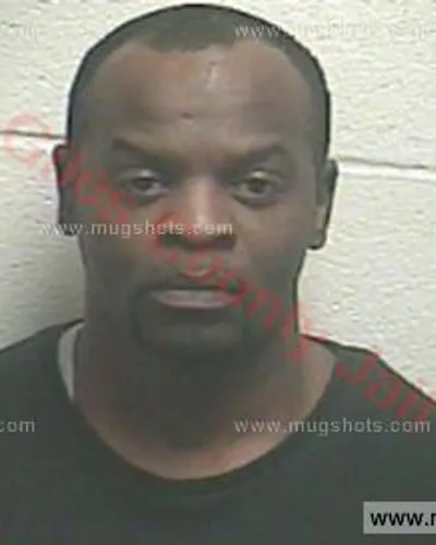Booking photo of Tyrone Green, Giles County, May 21, 2016