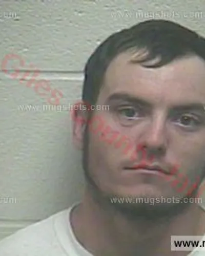 Booking photo of Tyler David Henry, Giles County, Dec 13, 2016