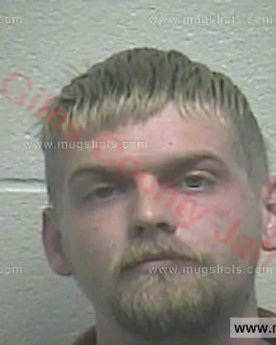 Booking photo of Eric Blaine Garris, Giles County, Dec 27, 2015