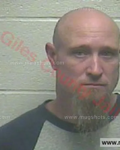 Booking photo of Curtis Wayne Humphrey, Giles County, Dec 28, 2015