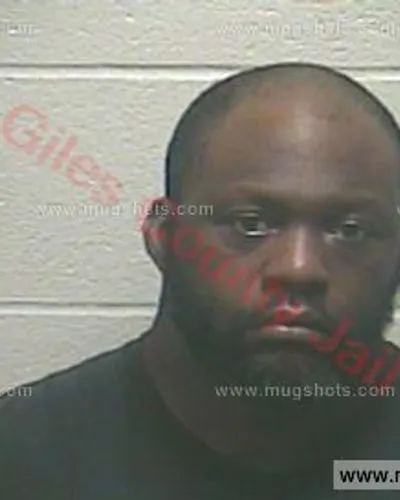 Booking photo of Quinton Don-Arnez Macklin, Giles County, Apr 6, 2017
