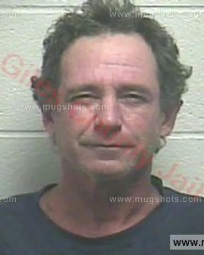 Booking photo of ROBERT EDWARD LEE WALKER JR, Giles County, Nov 30, 2017