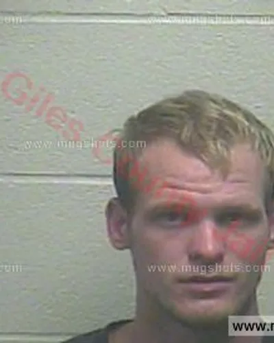 Booking photo of Bobby Larry Fralix III, Giles County, Dec 11, 2015