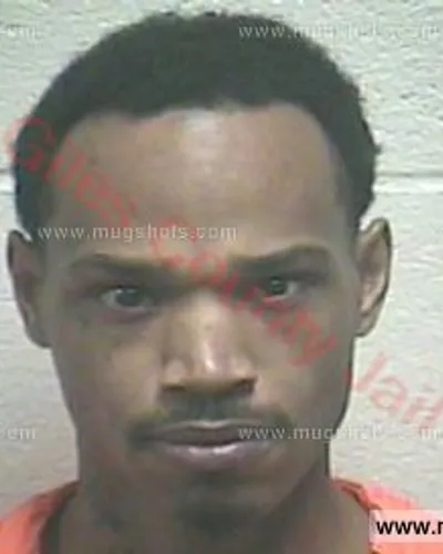 Booking photo of Travis Levon Crook, Giles County, Feb 19, 2018