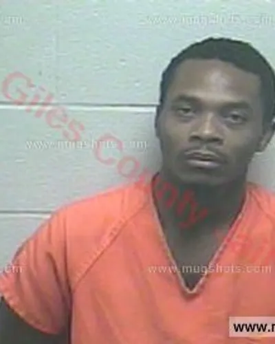 Booking photo of Andre Marquese Edmiston, Giles County, Dec 8, 2016