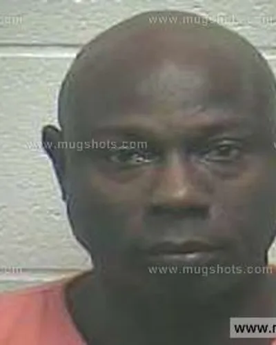 Booking photo of Thomas Wayne Bush, Giles County, Feb 12, 2015