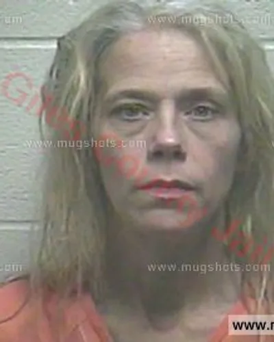 Booking photo of Crystal Gale Webb, Giles County, Feb 5, 2018