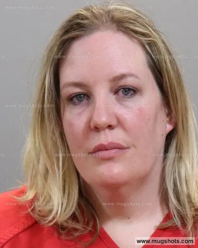 Booking photo of ANGELA NICOLE WILLIS, Knox County, May 27, 2021