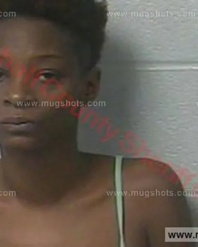 Booking photo of Larsheika Hill, Marshall County, Feb 15, 2016