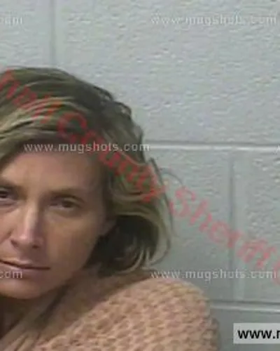 Booking photo of Heather Suzette Moore, Marshall County, Aug 18, 2016