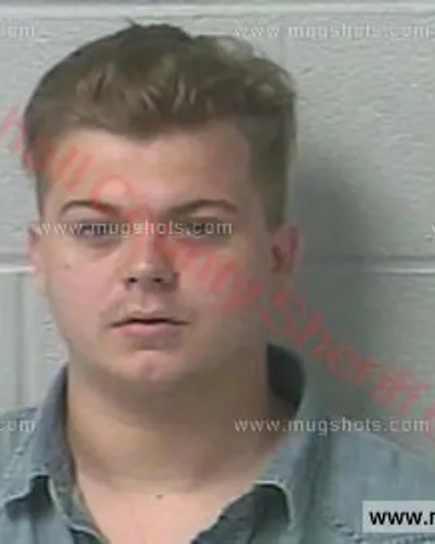 Booking photo of Taylor Davis, Marshall County, Jun 6, 2016